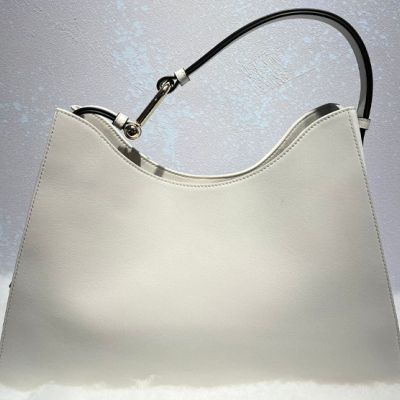 MFW: Furla presenta Nuvola, la borsa che segna una nuova estetica del brand