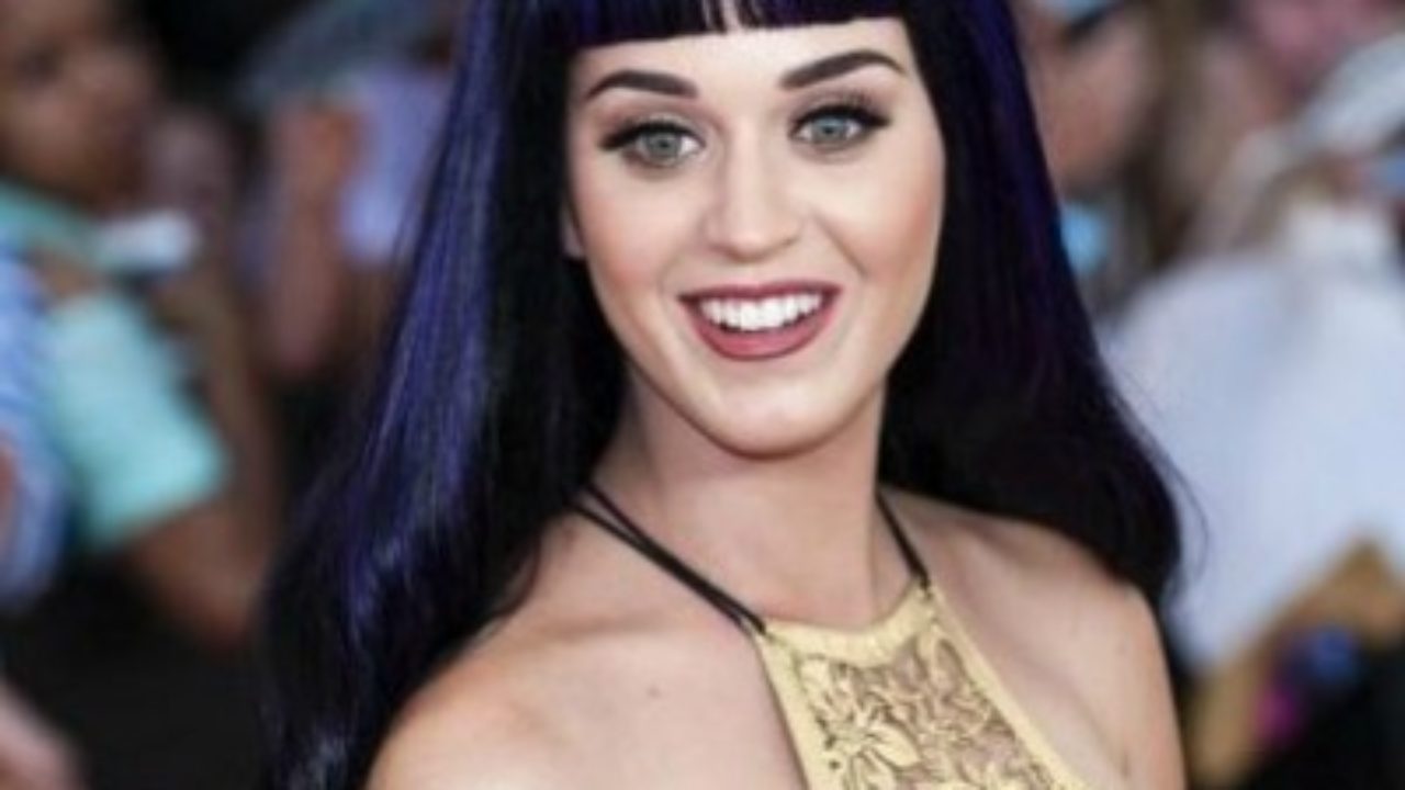 FNM Beauty: Trend capelli estate. Rainbowhair da star - Fashion News  Magazine