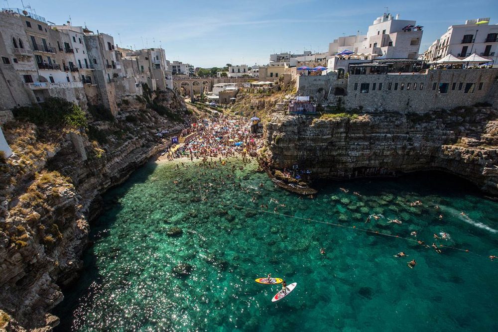 Nel Blu Dipinto Di Blu Di Polignano A Mare La Puglia Da